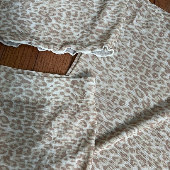 Kendall & Kylie Swim Animal Print Mesh cover-up set - Picture 2 of 3